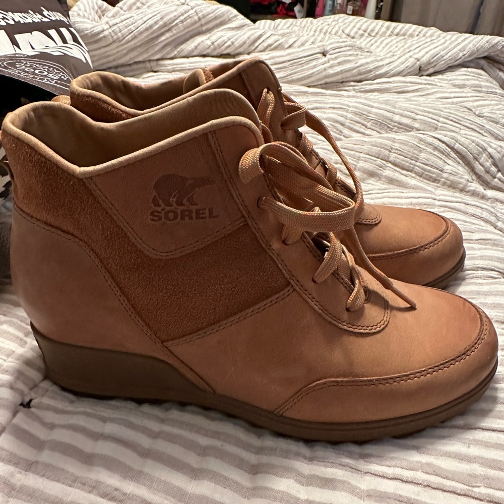 Sorel wedge bootie